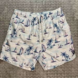Men's White Sailboat Print Swim Trunks